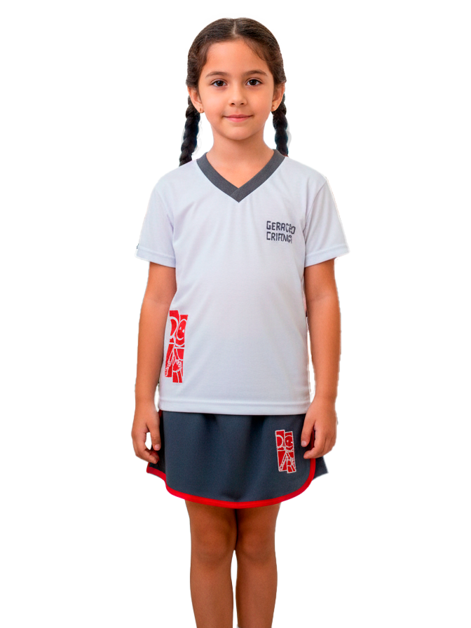 Camiseta branca e Shorts saia